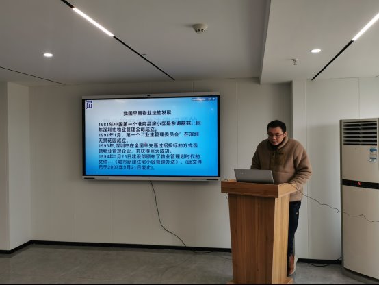 C:\Users\lenovo\AppData\Local\Temp\WeChat Files\84e3693b652ef0d5feeef0a9bd28863.jpg